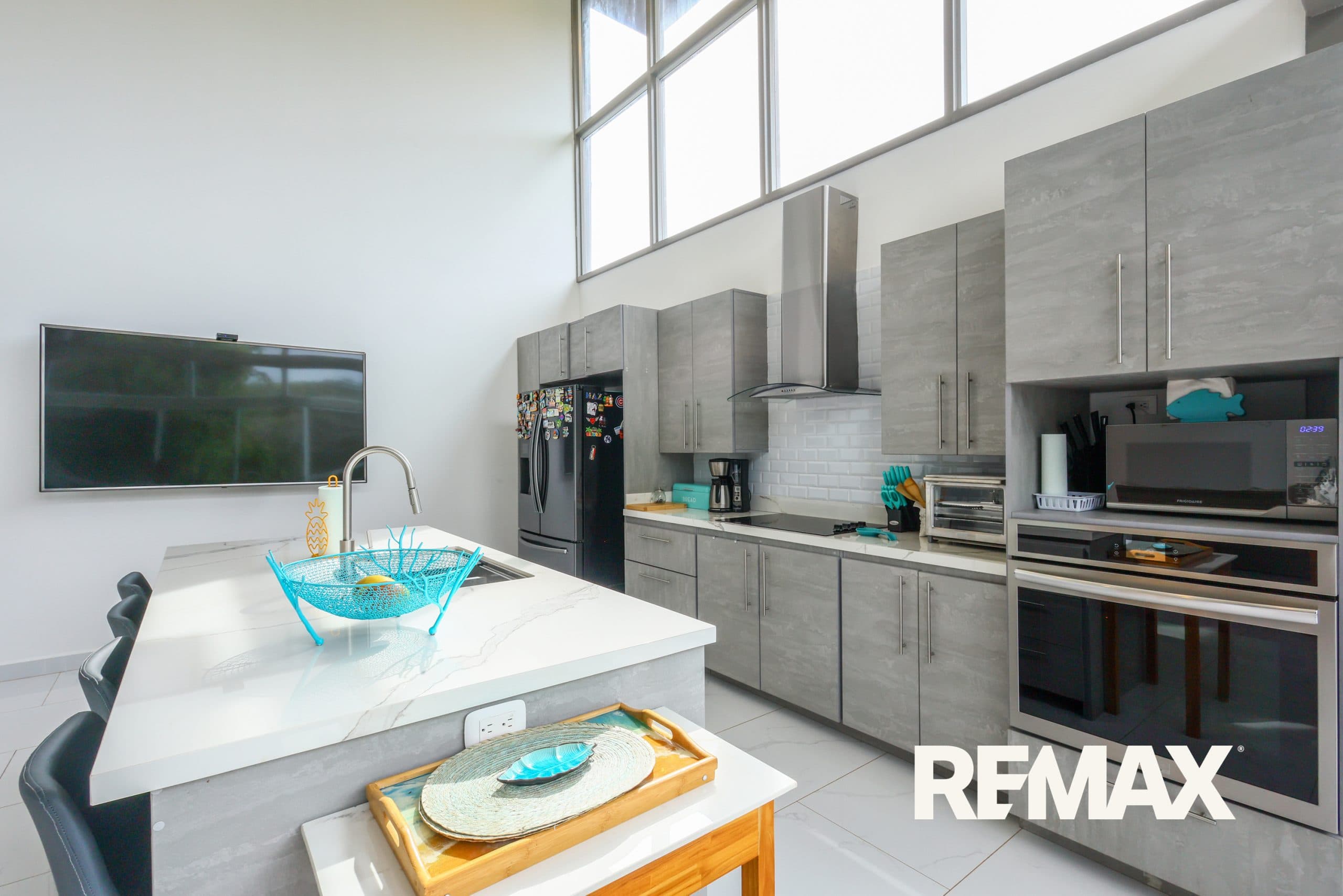 Luxury Lakeside Villa | Exclusive Beachside Community, photo 12