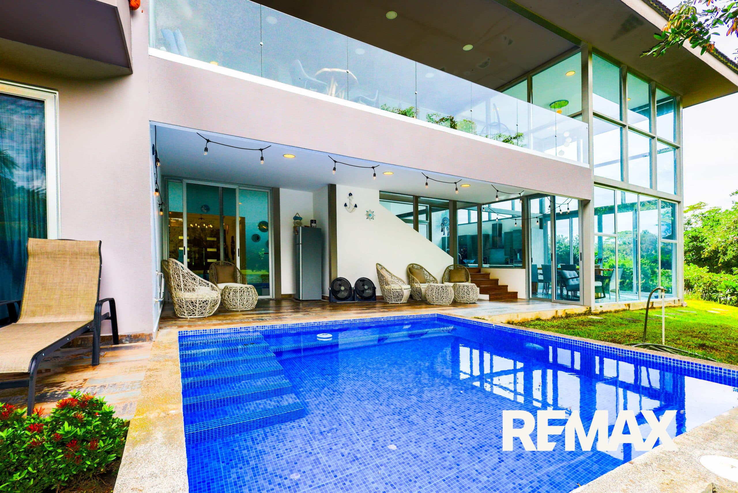 Luxury Lakeside Villa | Exclusive Beachside Community, photo 4