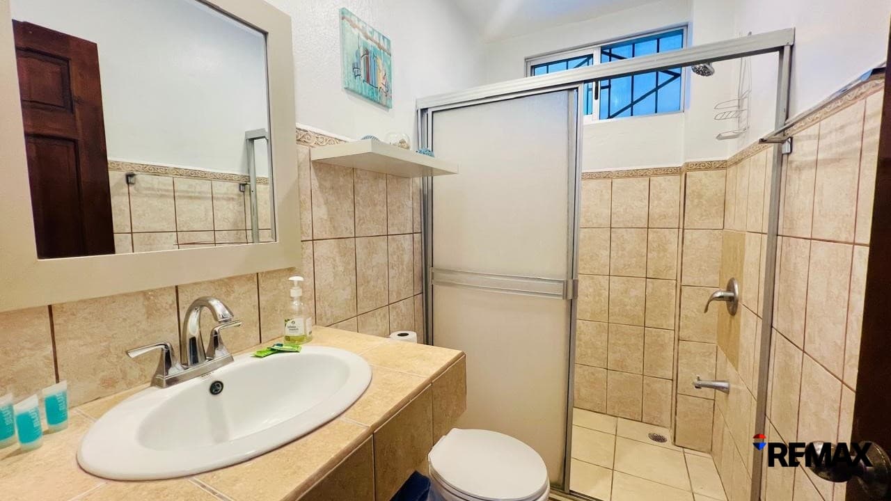 Charming 3-Bedroom Home with Pool – South of Jaco Beach, photo 20