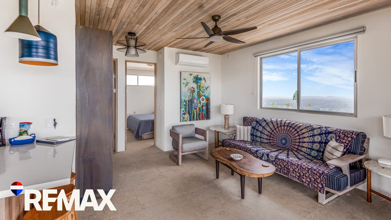 Two Luxury Homes with Ocean Views | Prime Expansion Potential | Legal Well, photo 9