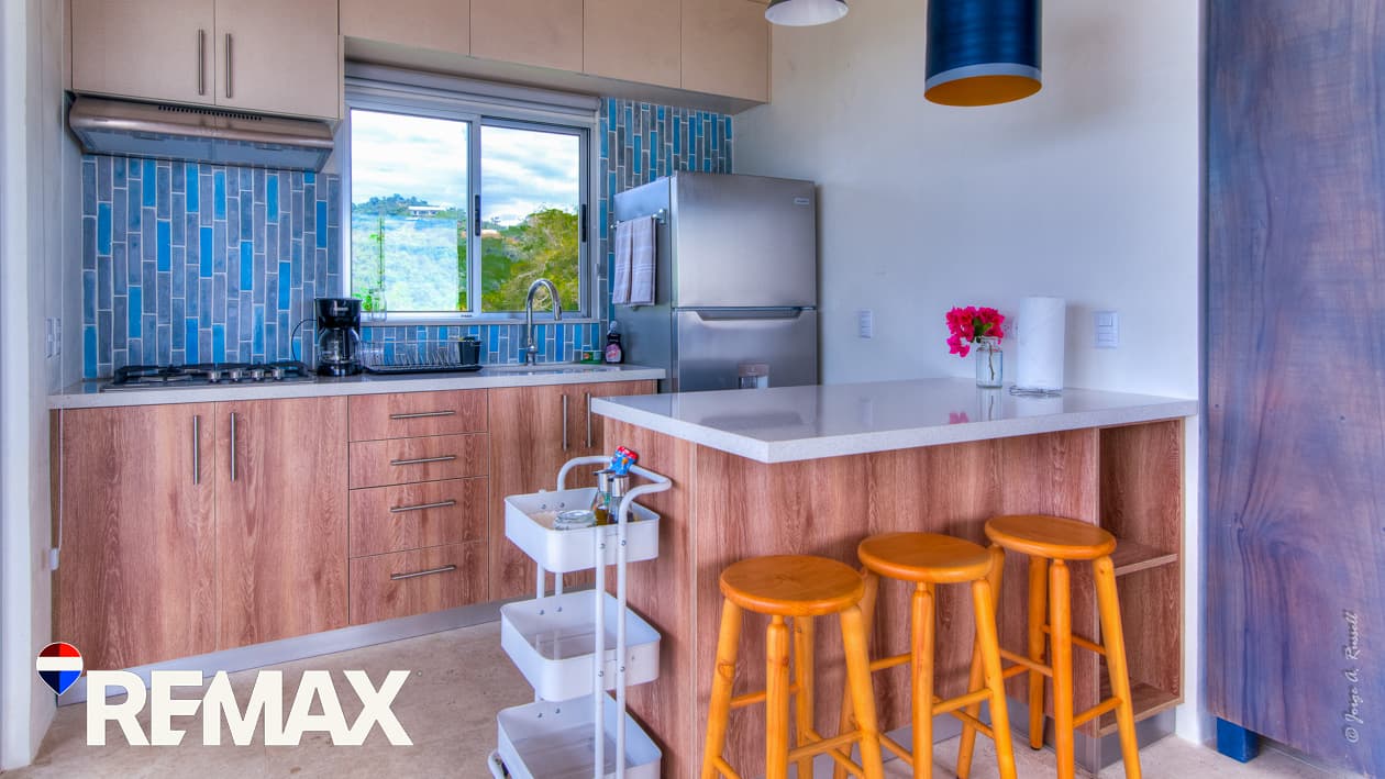 Two Luxury Homes with Ocean Views | Prime Expansion Potential | Legal Well, photo 18
