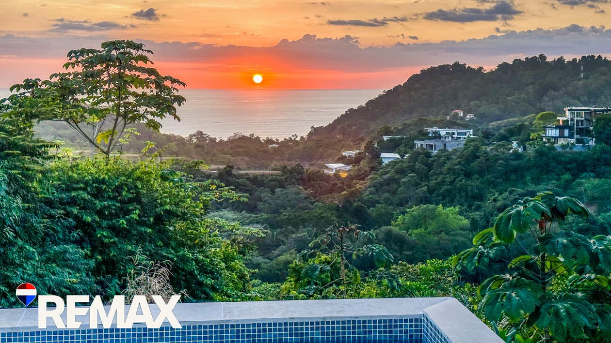 Two Luxury Homes with Ocean Views | Prime Expansion Potential | Legal Well, photo 23