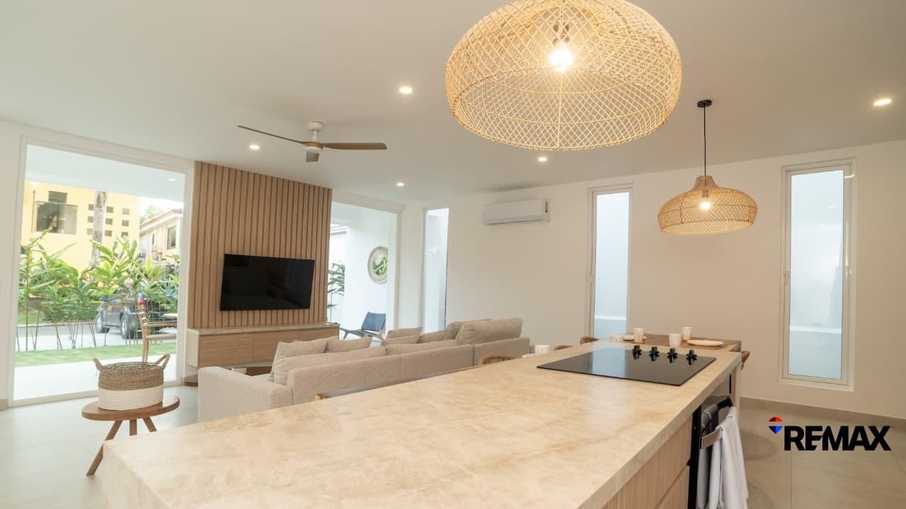 Luxury Turnkey Home in Hermosa Beach, photo 3
