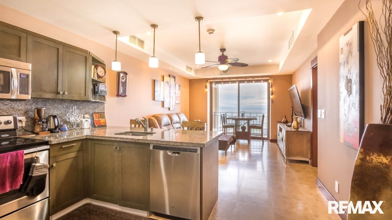 Croc's Casino Resort Oceanfront 1-Bedroom Condo, photo 20