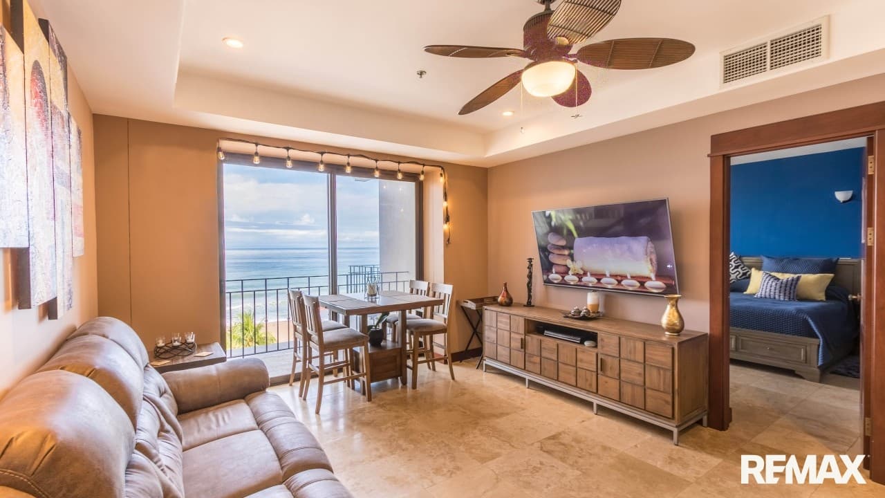 Croc's Casino Resort Oceanfront 1-Bedroom Condo, photo 13