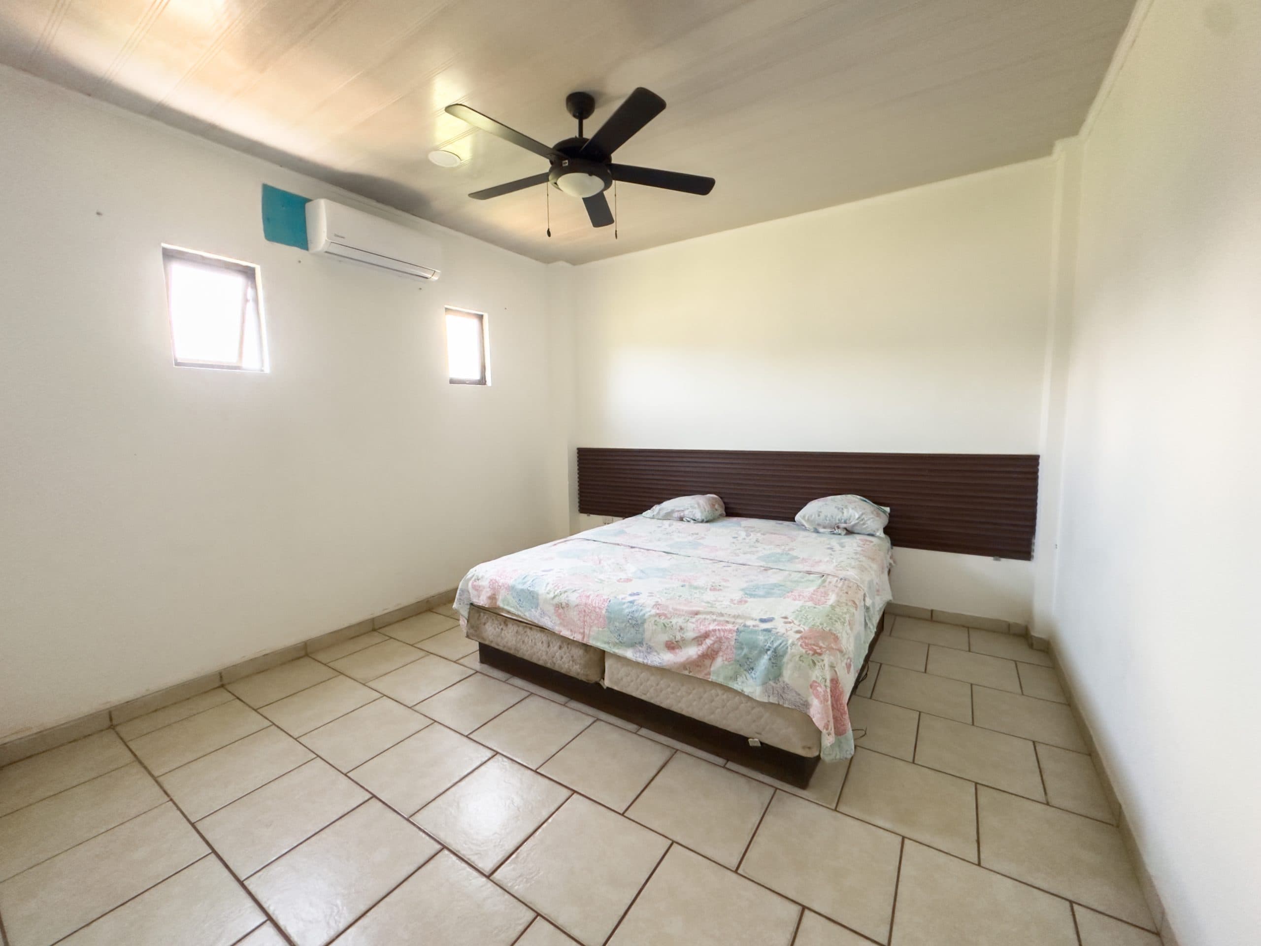 Ocean View Apartment Building | Jaco Center, photo 11