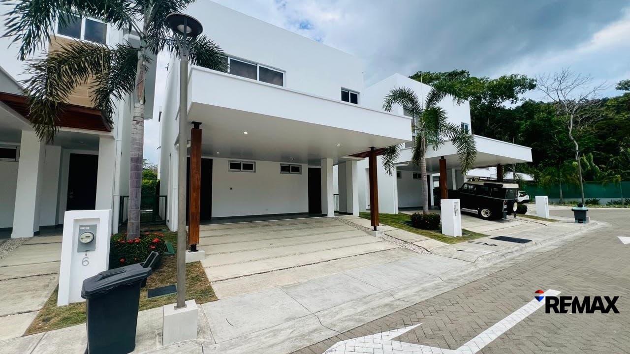 Brand New Furnished 3BR Home with Private Pool in Selva Coral, Jacó South, photo 6