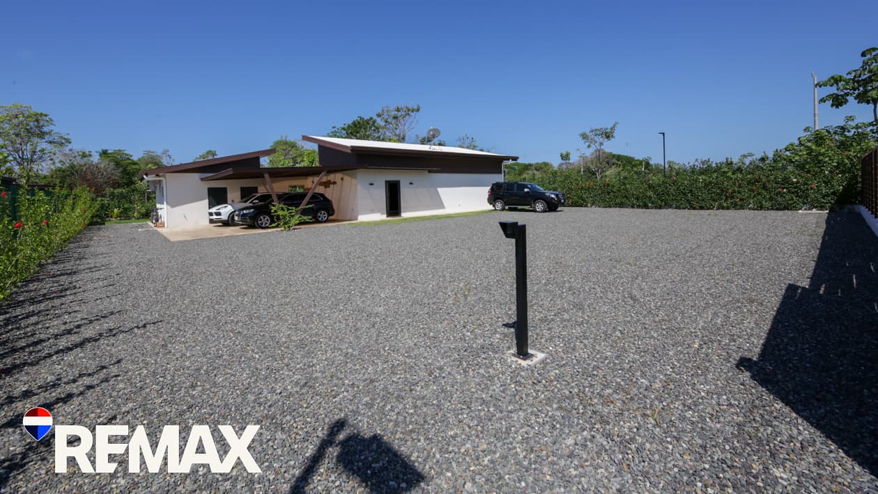 Esterillos Este Beach House | Titled | Modern | New Construction, photo 3