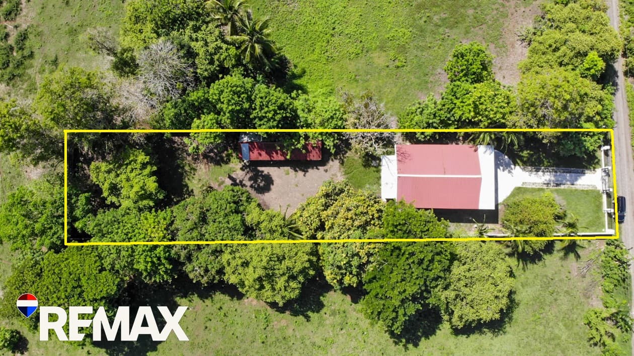 Titled Beach House | 6 bedrooms | Walk to the Beach, photo 4