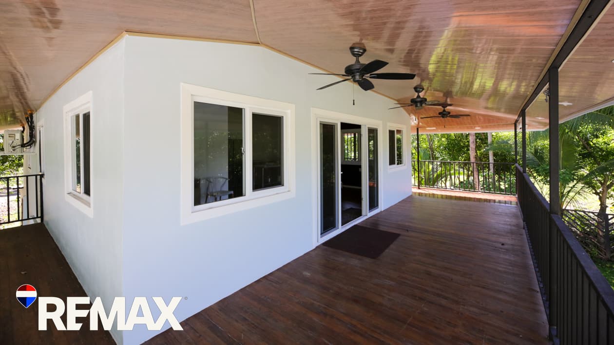 Titled Beach House | 6 bedrooms | Walk to the Beach, photo 20