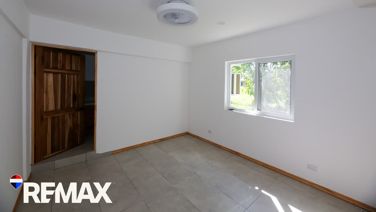 Titled Beach House | 6 bedrooms | Walk to the Beach, photo 25