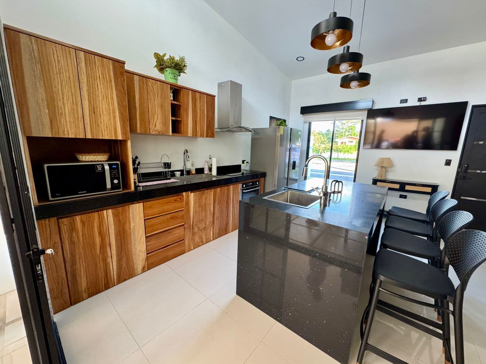 3 Bedroom | 3.5 Bathroom Home in Macao Bejuco, photo 2