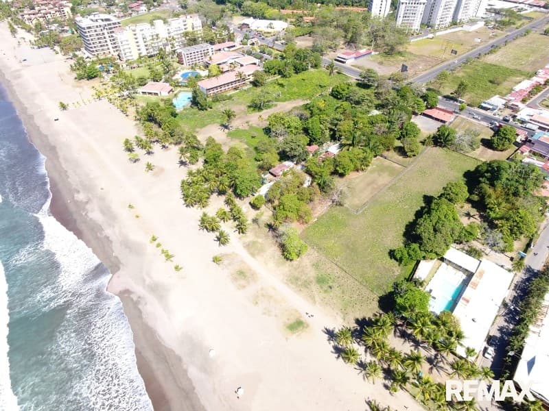 Sundial: Rare Titled Oceanfront Development Property in Jacó Beach, photo 4