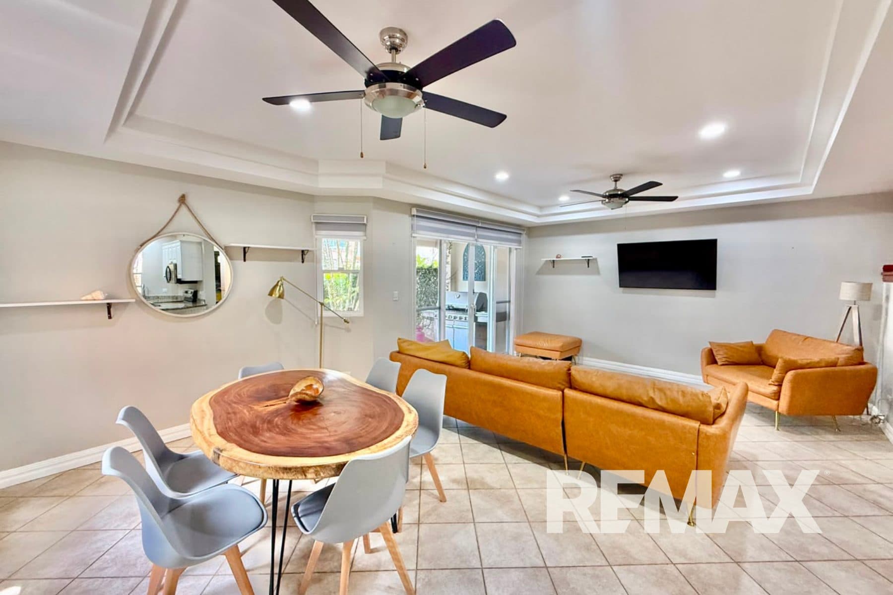Las Nubes Gated Family Home, photo 15