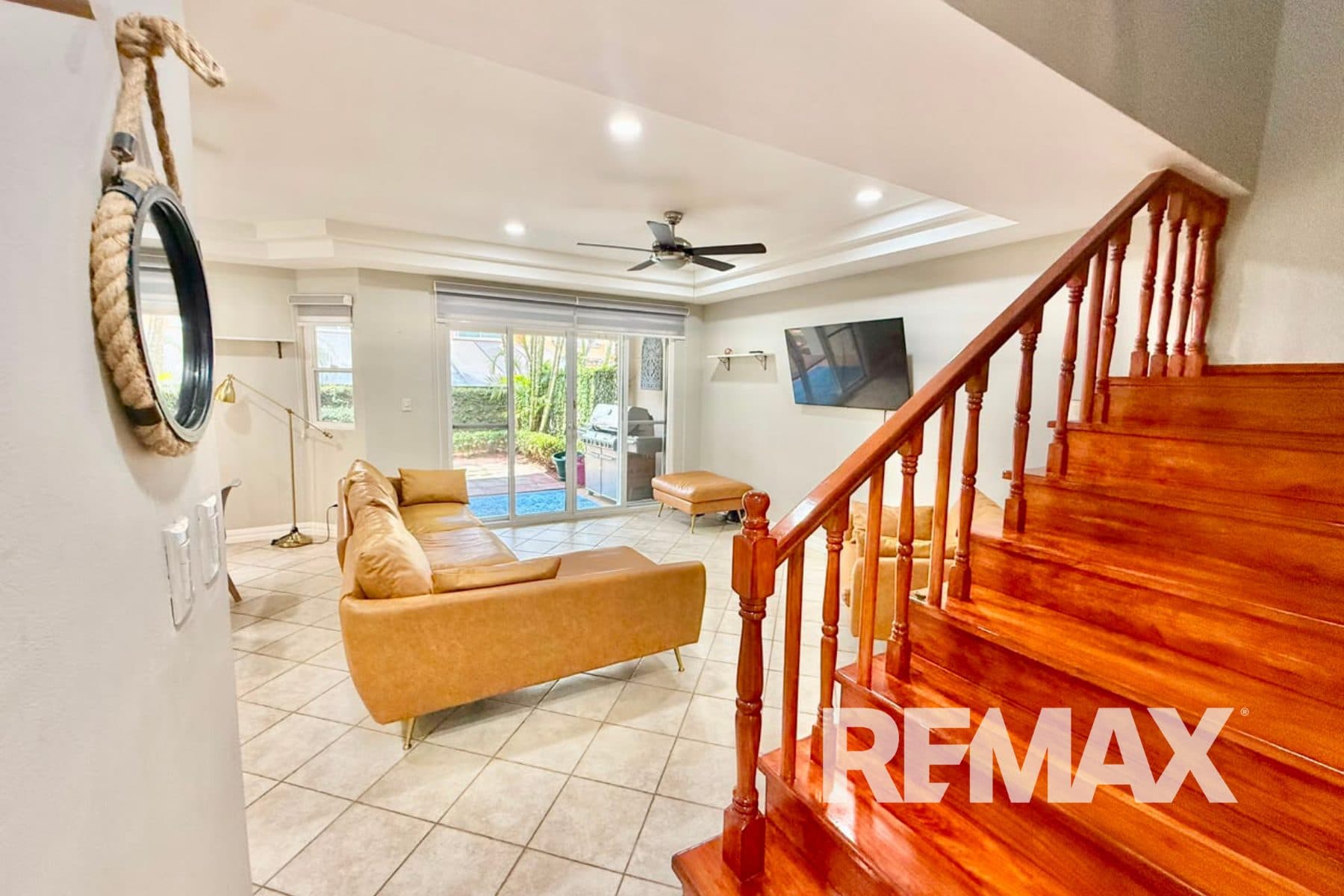 Las Nubes Gated Family Home, photo 18