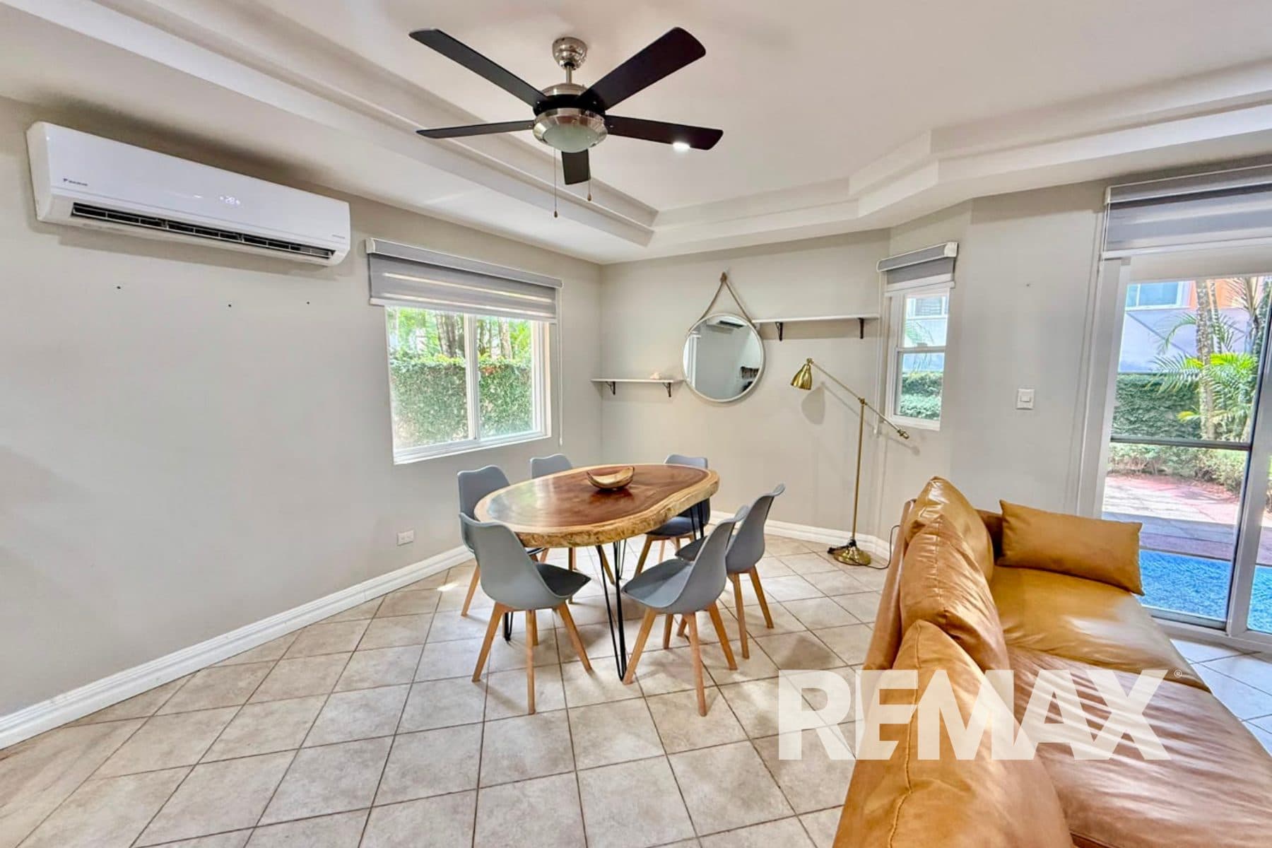 Las Nubes Gated Family Home, photo 19