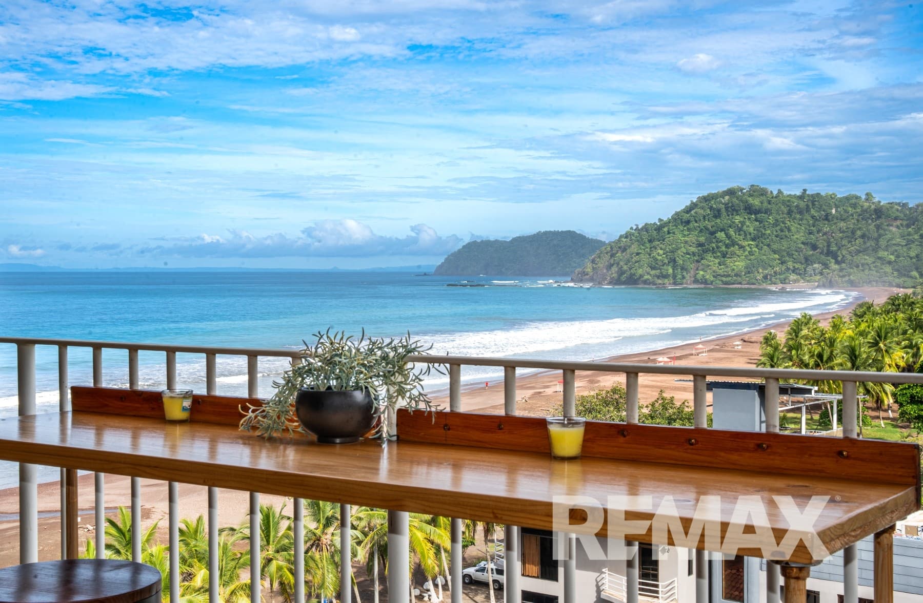 Pacific Point 903 – Oceanfront 2-Bedroom Condo with Lock-Off