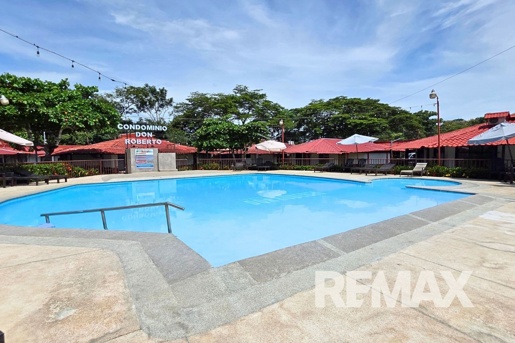Affordable Furnished Condo Near the Beach in Jacó