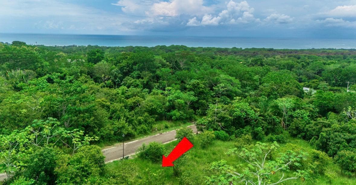 Ocean-View Lot in a Private Gated Community – Esterillos Oeste