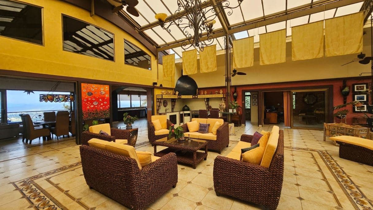 Luxurious Hilltop Estate in Costa Rica: A Private Oasis with Unparalleled Views, photo 12