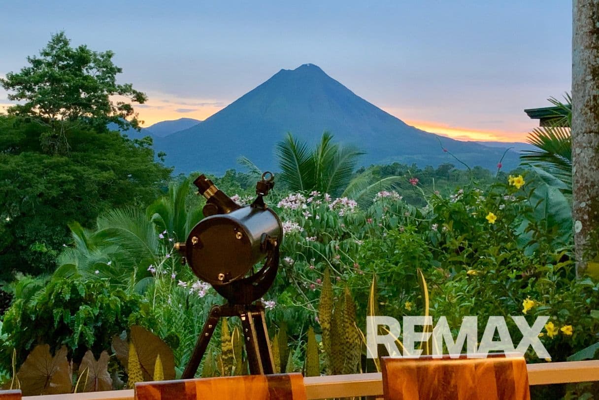 Paradise, property with Arenal Volcano View, Two Homes, Gardens and Income Potential near La Fortuna – 5,000 m², photo 6