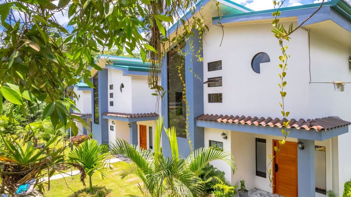 FOR SALE | Arenal Volcano View Investment Property with 4 Houses, Pool & River in La Fortuna, Costa, photo 6