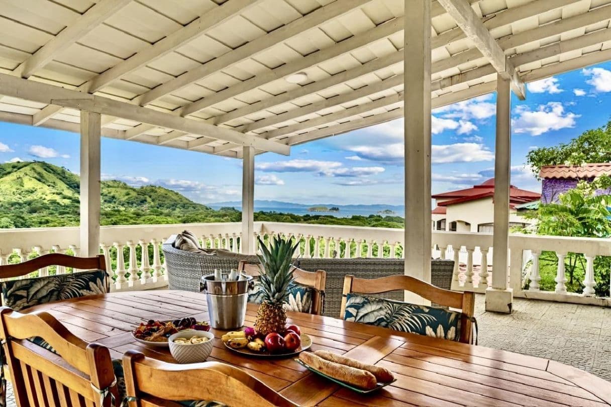 Prestigious 19-Bedroom Coastal Estate with Development Potential in Playa del Coco, photo 10