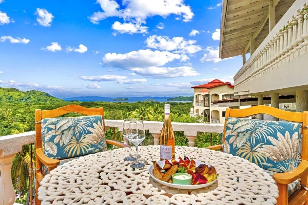 Prestigious 19-Bedroom Coastal Estate with Development Potential in Playa del Coco, photo 5