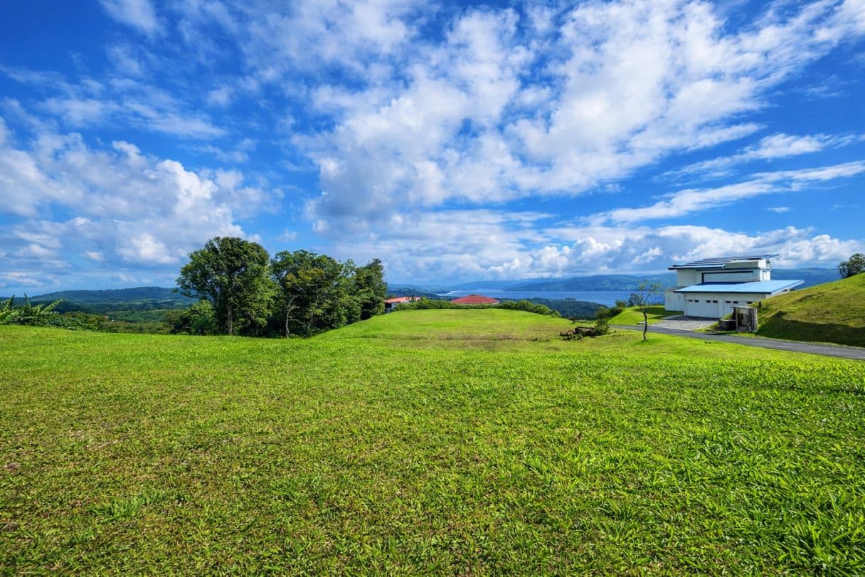 Lakeview Estate Lot 19 in Santa Elena Gated Community in Lake Arenal, Guanacaste Costa Rica, photo 9
