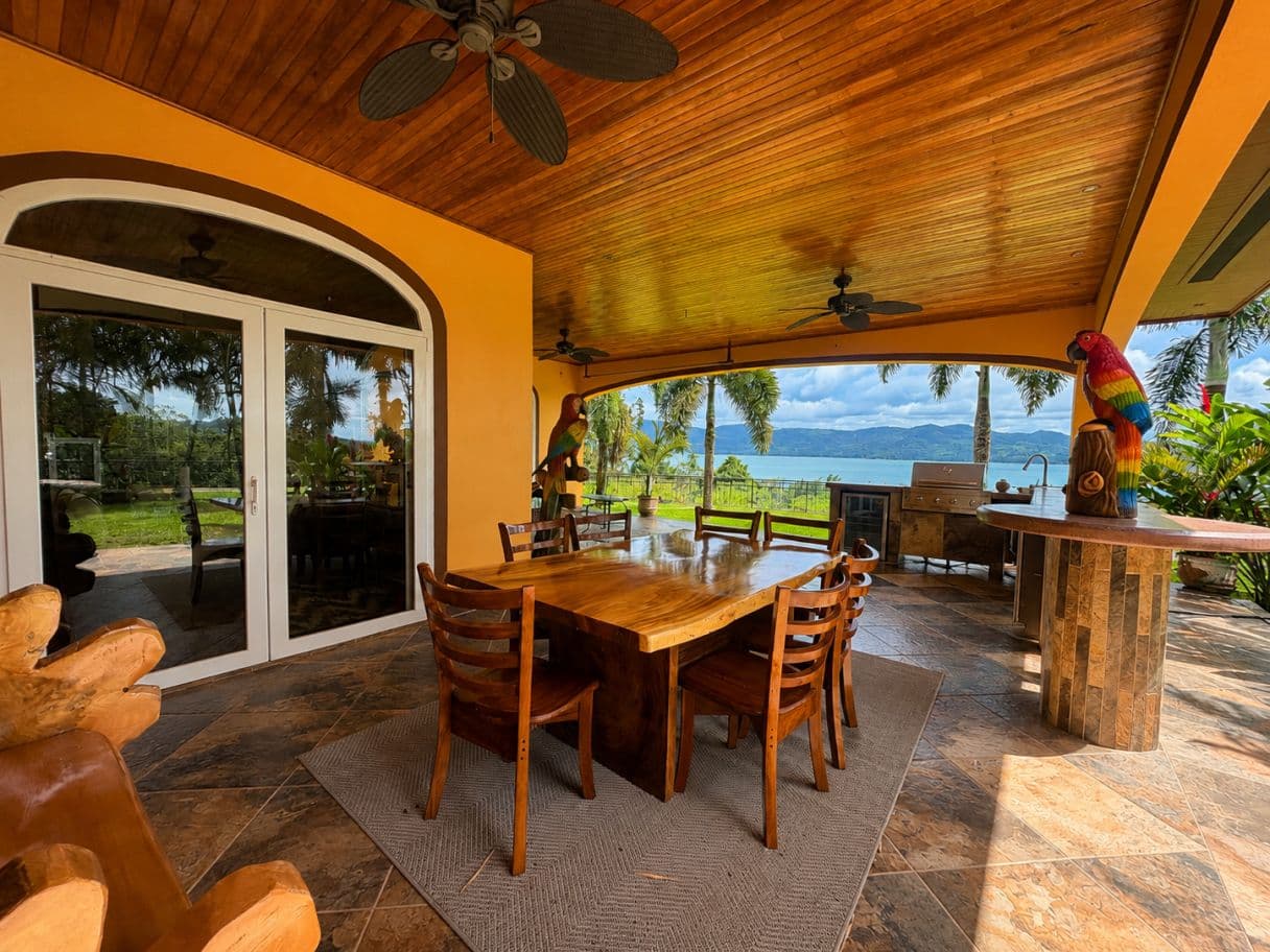 Distinguished Private Estate Villa Tranquila with Panoramic Lake Arenal Views, Guest House & Heated Indoor Pool, photo 11