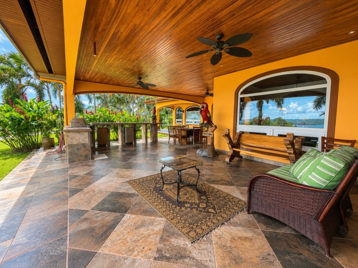 Distinguished Private Estate Villa Tranquila with Panoramic Lake Arenal Views, Guest House & Heated Indoor Pool, photo 10