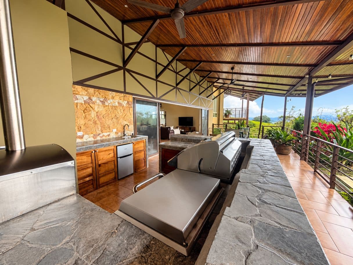 A Private Resort Estate Above Lake Arenal, photo 15