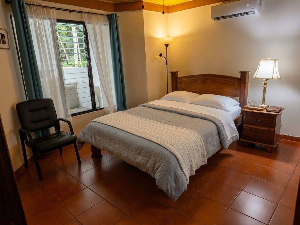 PRICE DROPPED $149K to $135K Tropical 3 bedroom 2 bathroom Private Oasis Near La Fortuna, photo 11