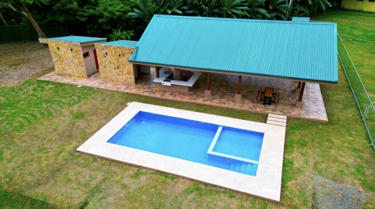 Turnkey Modern Home with Private Jacuzzi in La Fortuna, photo 5
