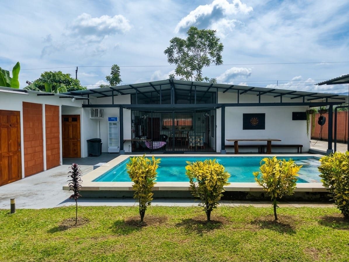 Group Vacation Rental w Private Pool, Just 10 Minutes from La Fortuna, photo 4