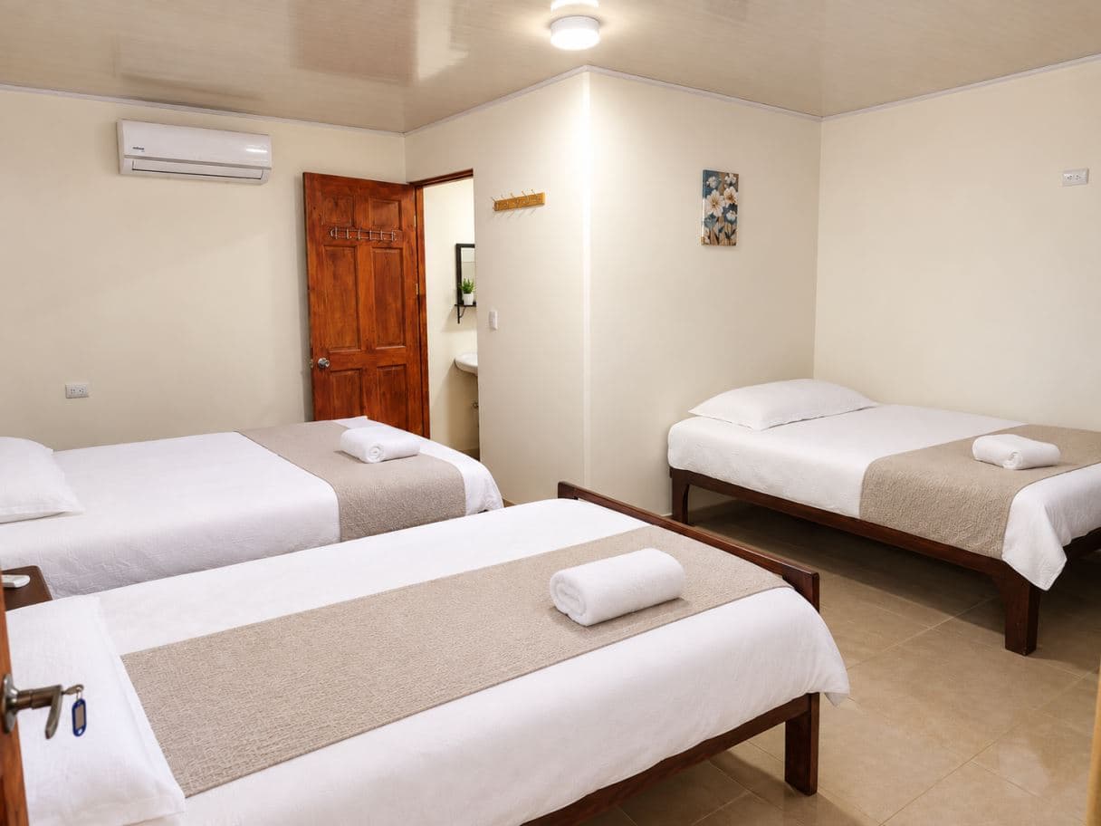 Group Vacation Rental w Private Pool, Just 10 Minutes from La Fortuna, photo 7