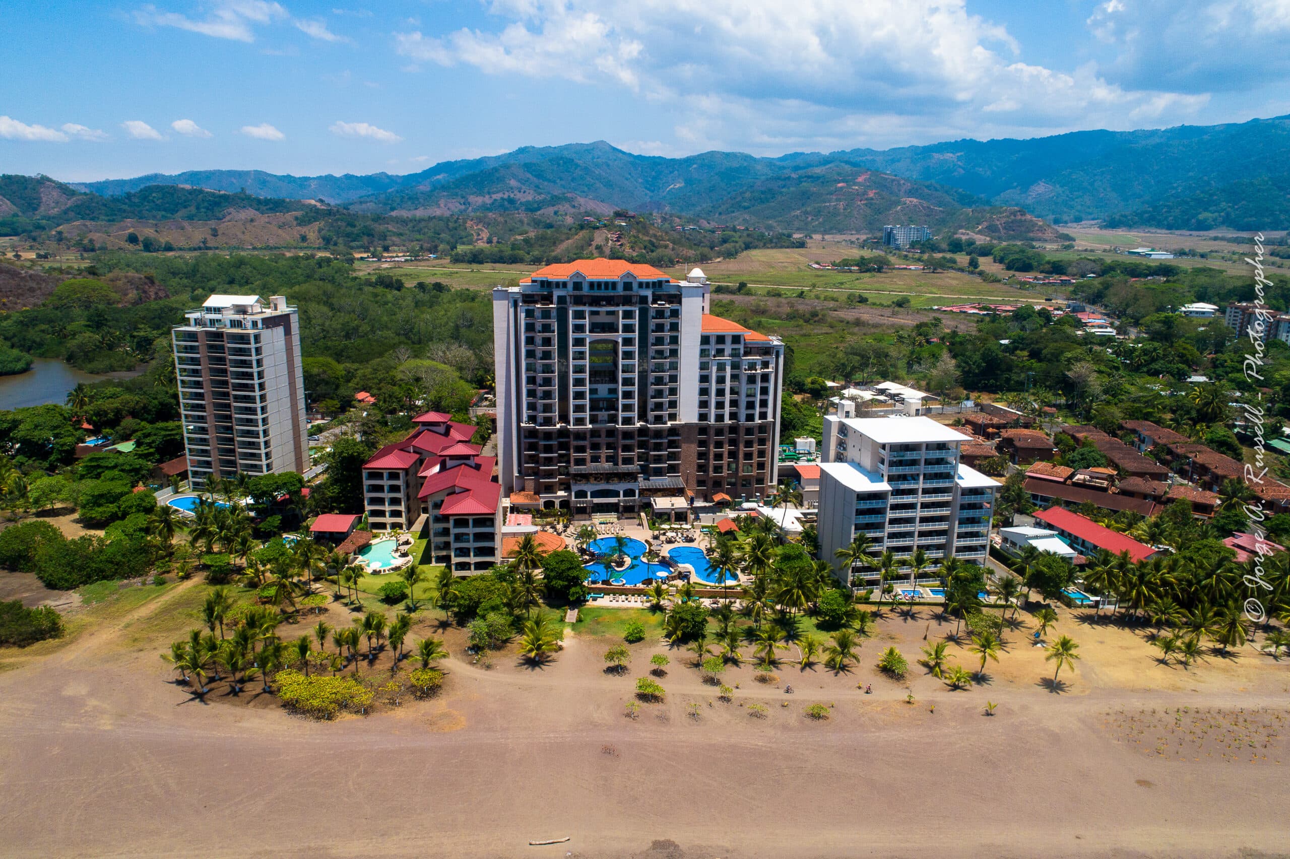 Oceanfront Condo at Croc’s Casino Resort, photo 4