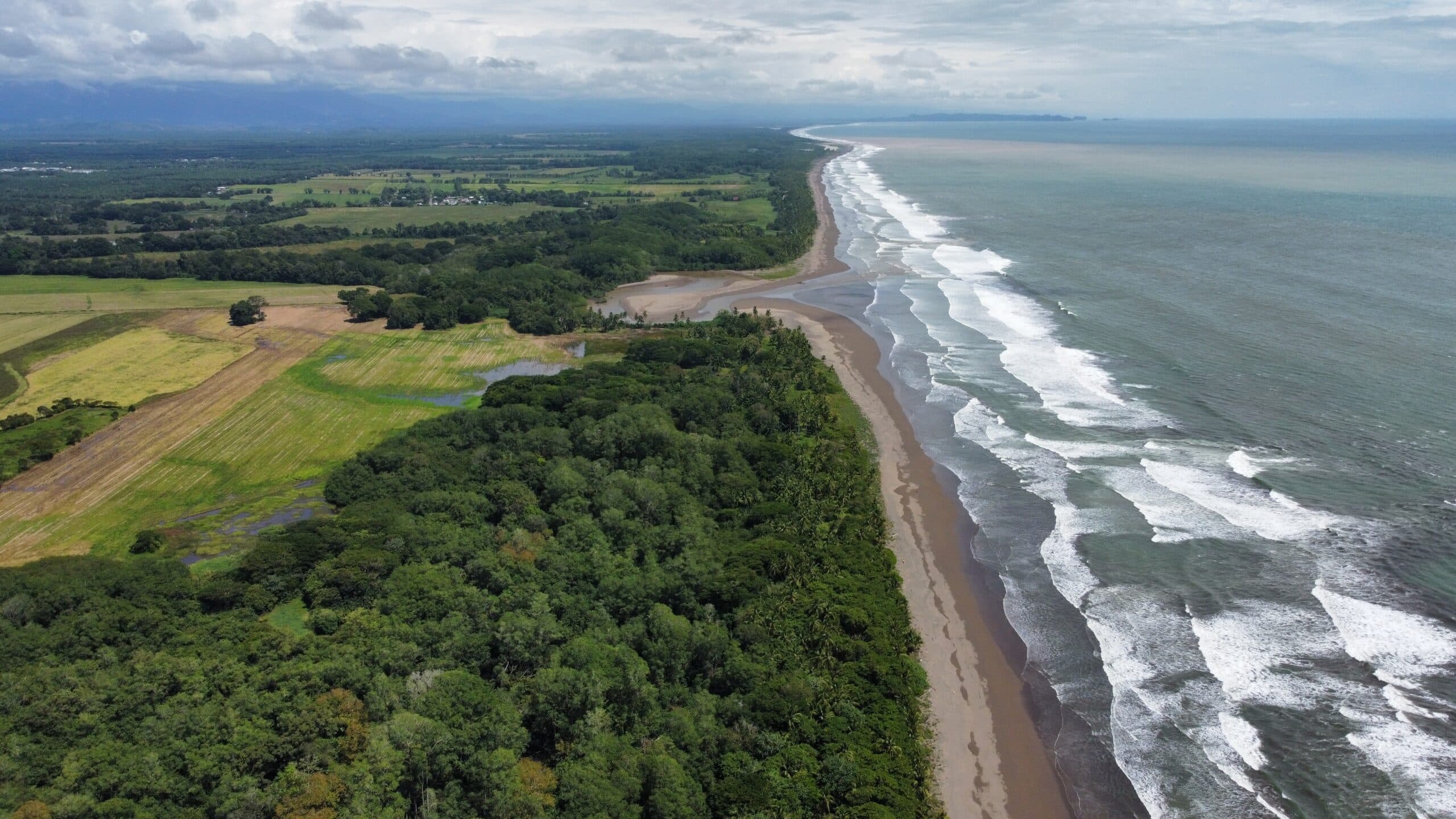 270 acres with 3 km of private beach, photo 4