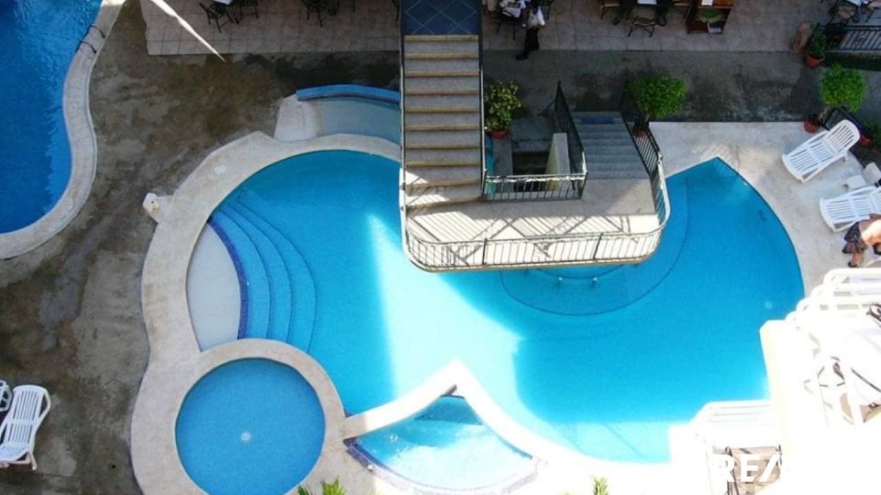 Prime Beachfront Hotel Investment, photo 8