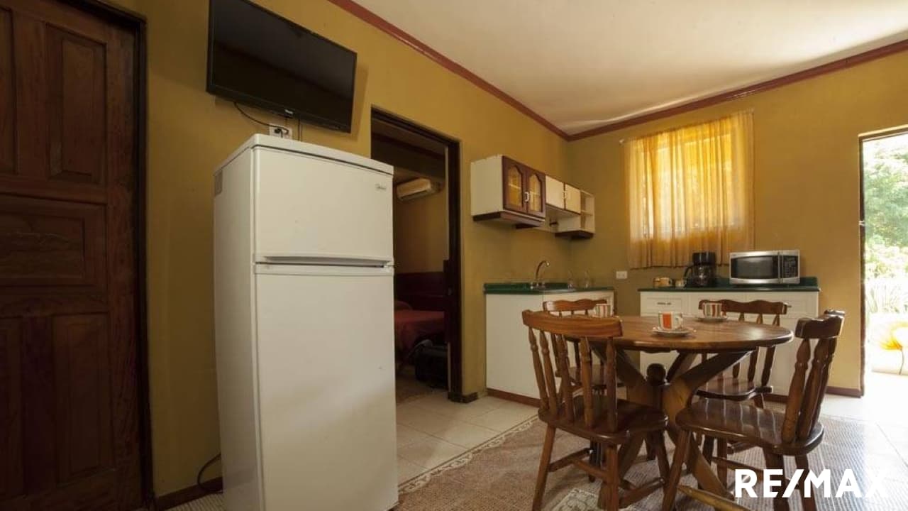 Prime Beachfront Hotel Investment, photo 11
