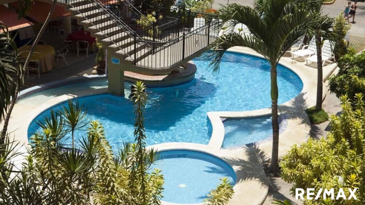 Prime Beachfront Hotel Investment, photo 15