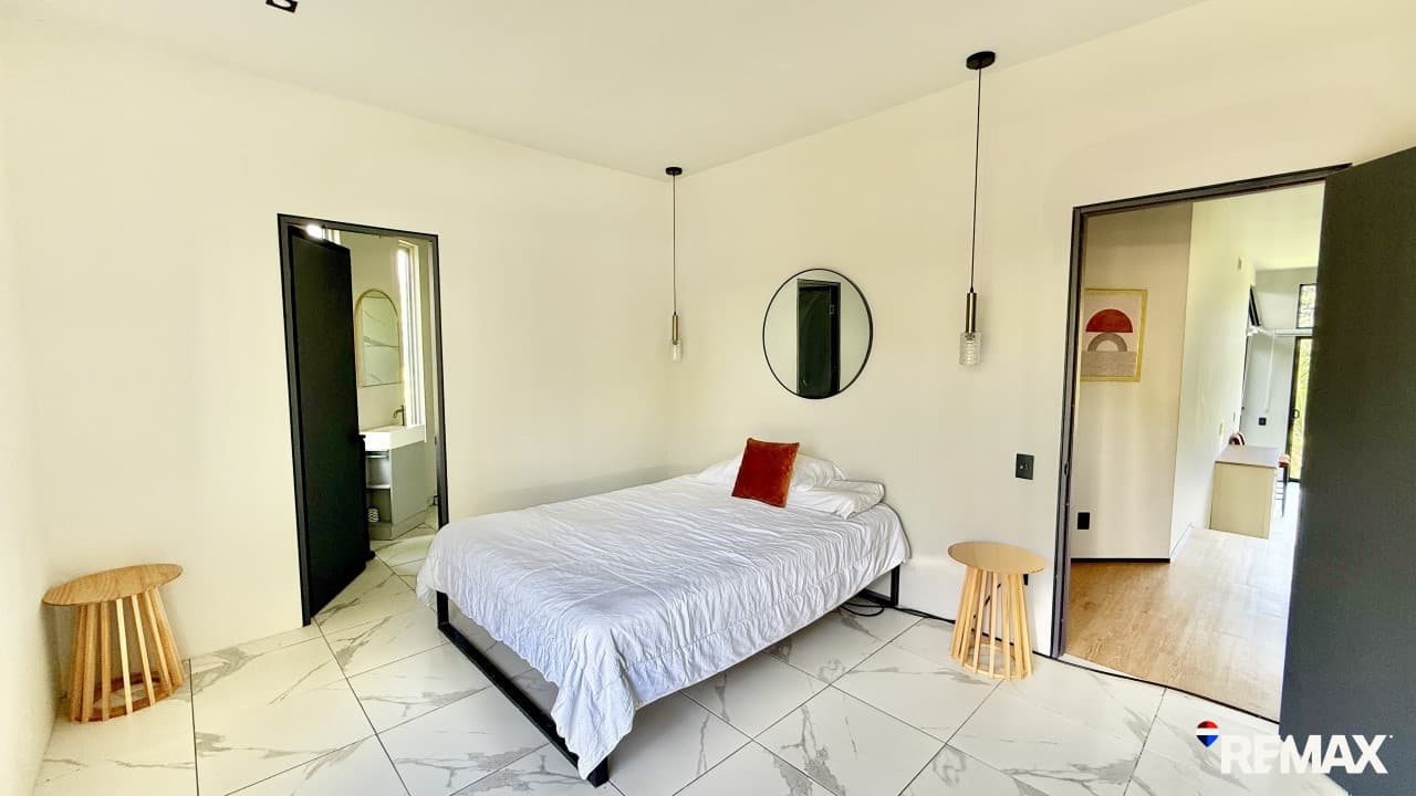 Modern Jungle Retreat, photo 16