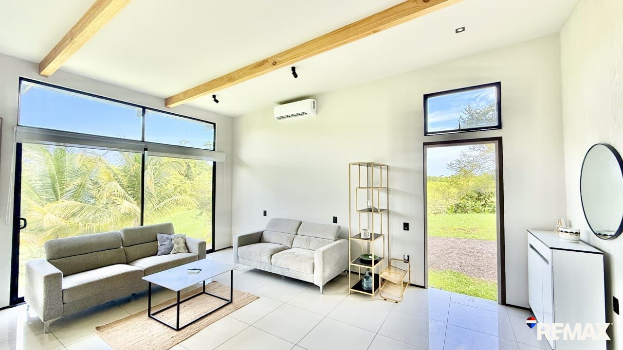 Modern Jungle Retreat, photo 8