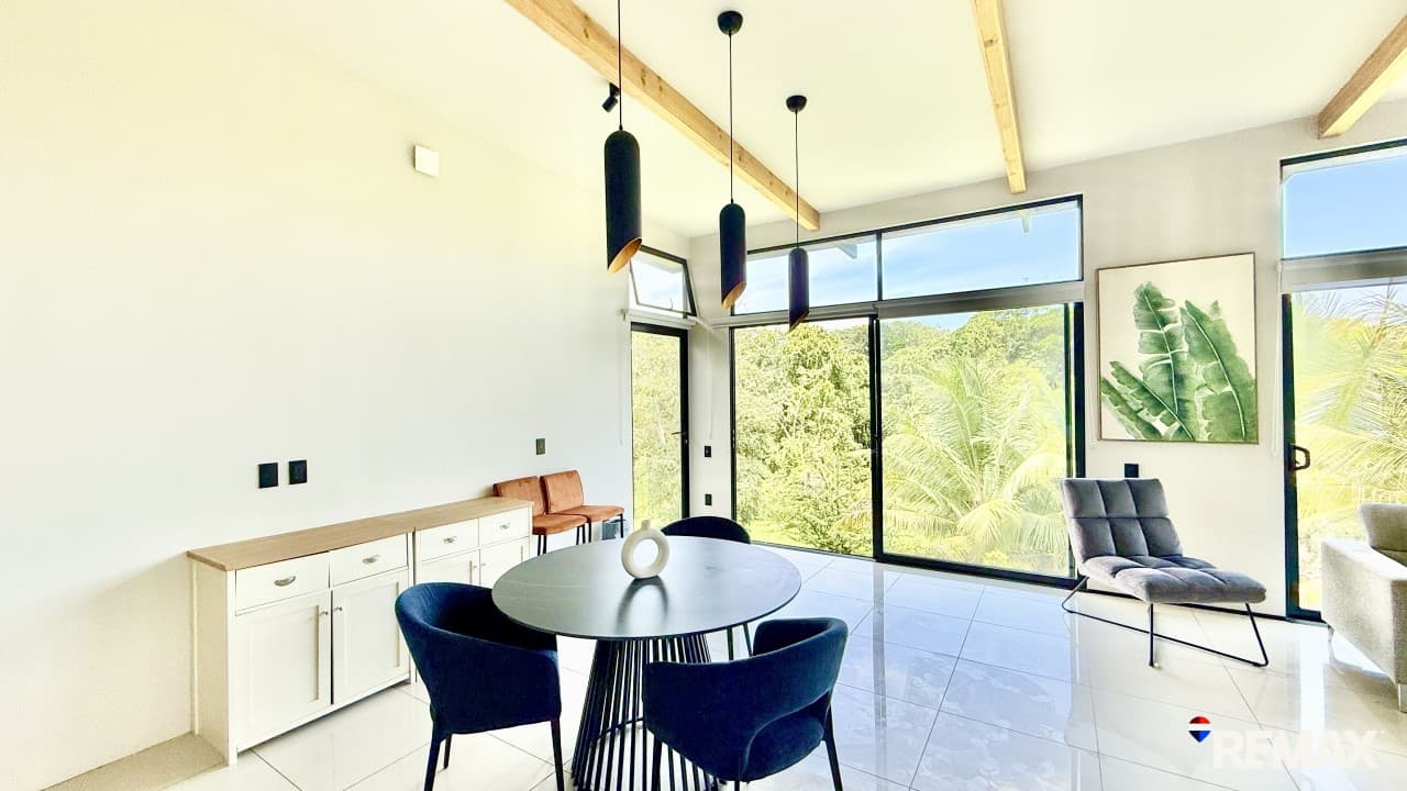 Modern Jungle Retreat, photo 9