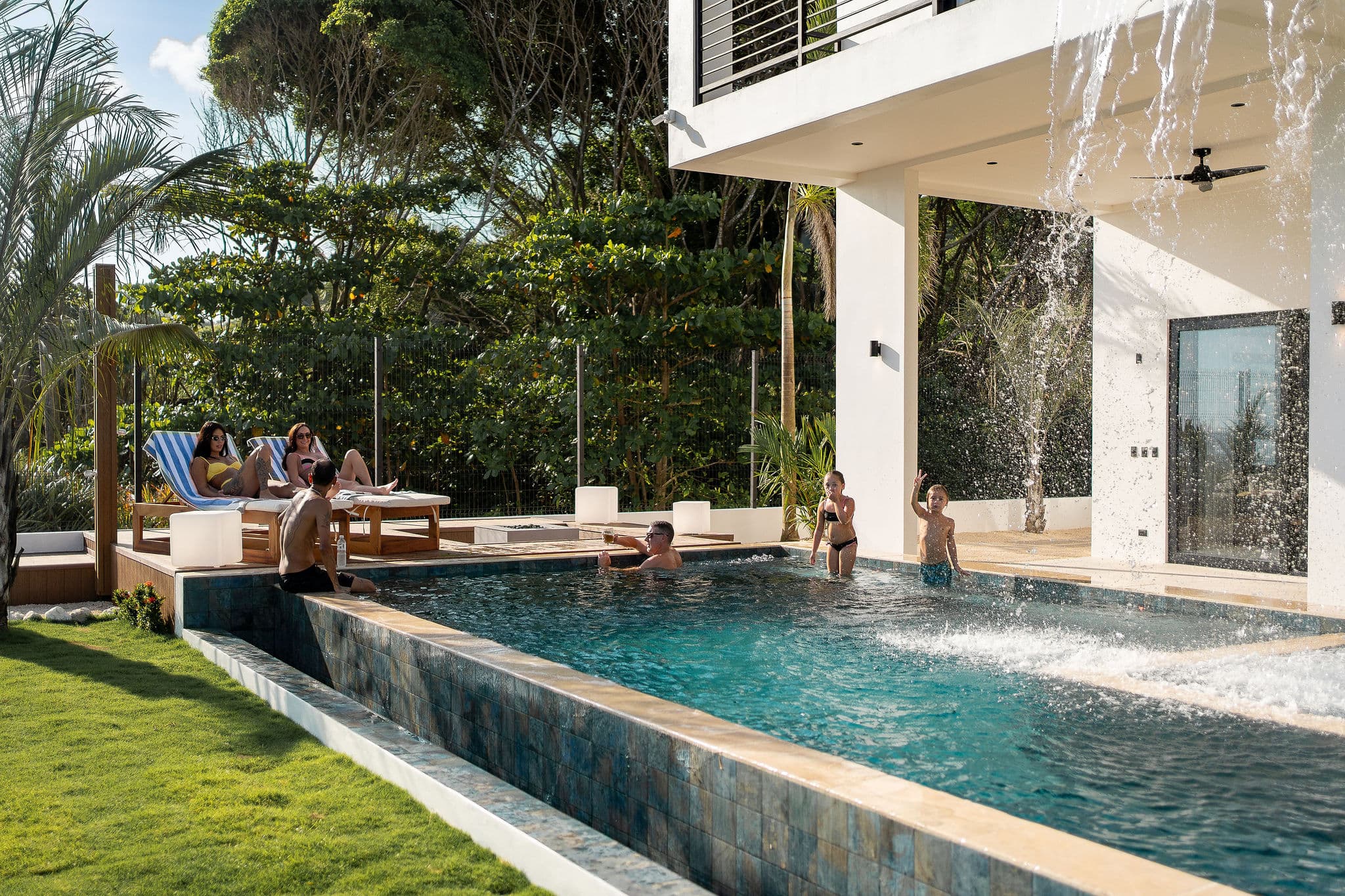 Oceanfront Luxury Home, photo 21