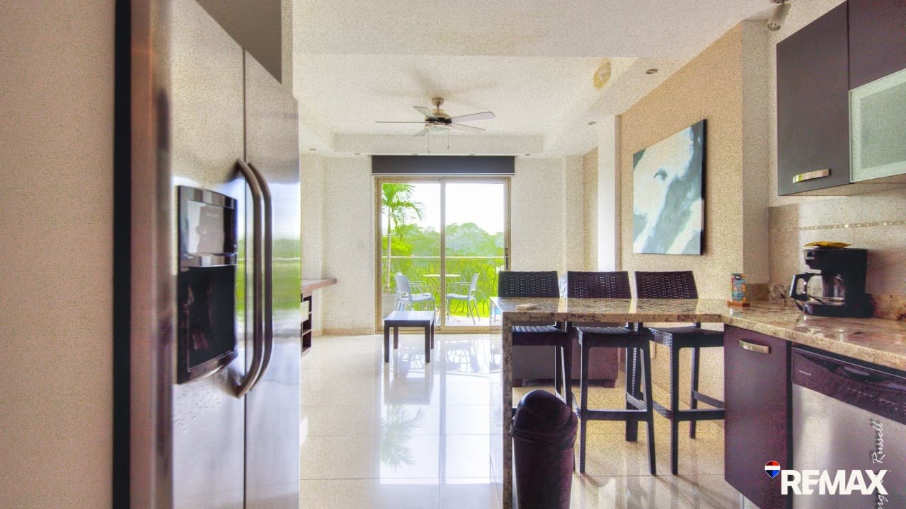 Turnkey 2-Bedroom Condo with Lock-Off, photo 10