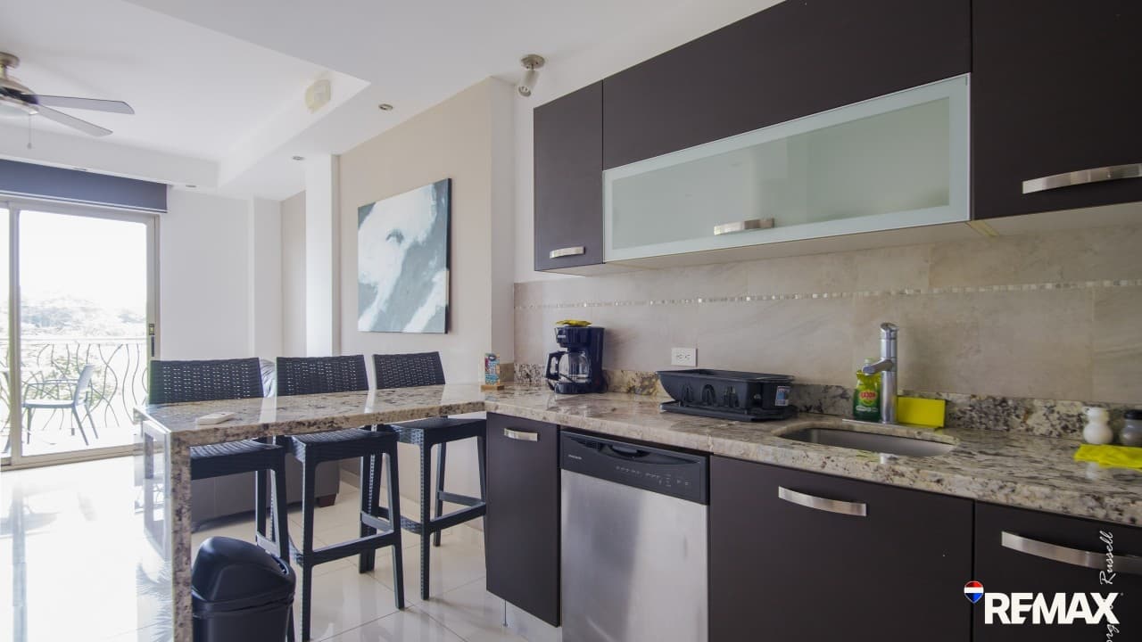 Turnkey 2-Bedroom Condo with Lock-Off, photo 11