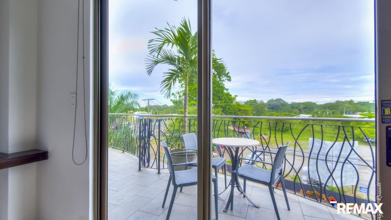Turnkey 2-Bedroom Condo with Lock-Off, photo 14