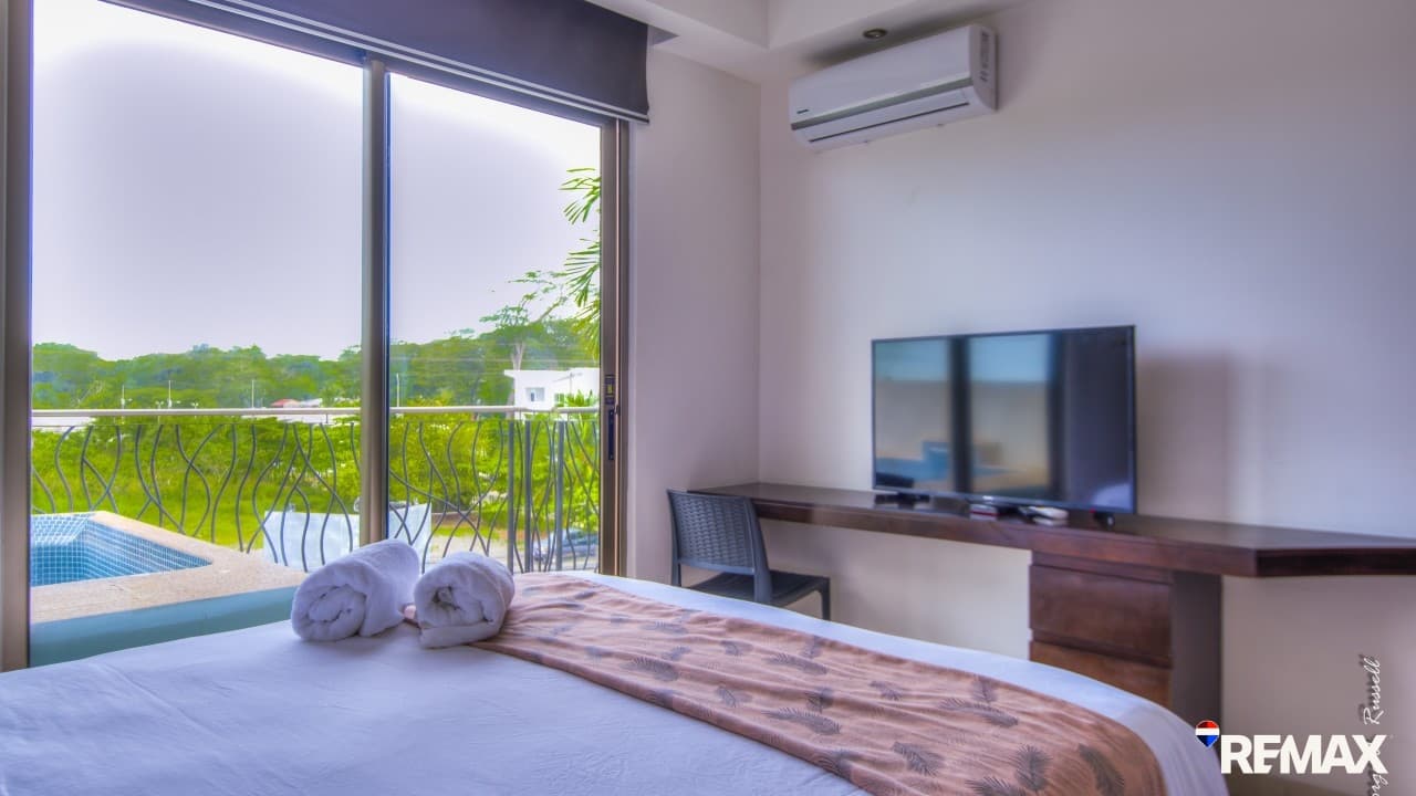 Turnkey 2-Bedroom Condo with Lock-Off, photo 21