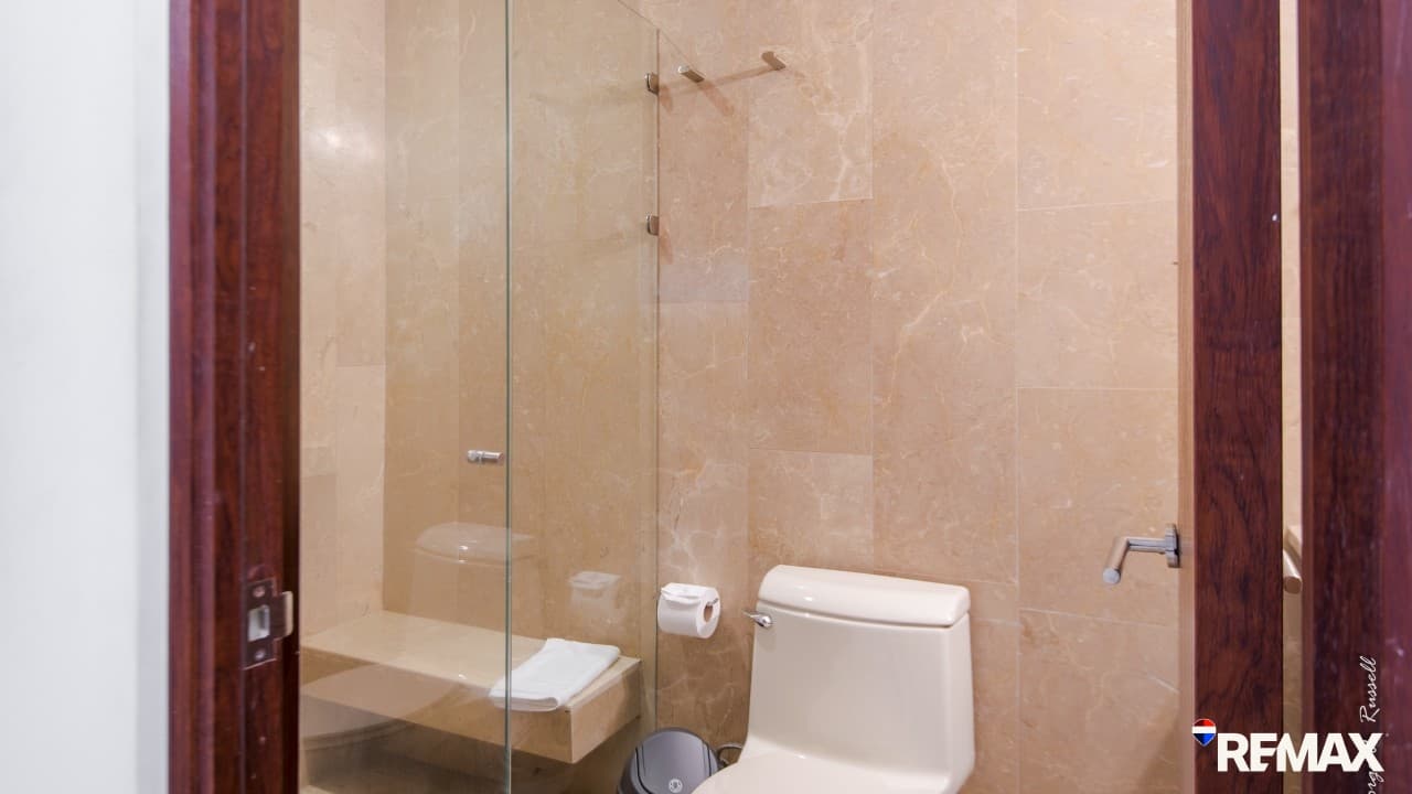Turnkey 2-Bedroom Condo with Lock-Off, photo 5